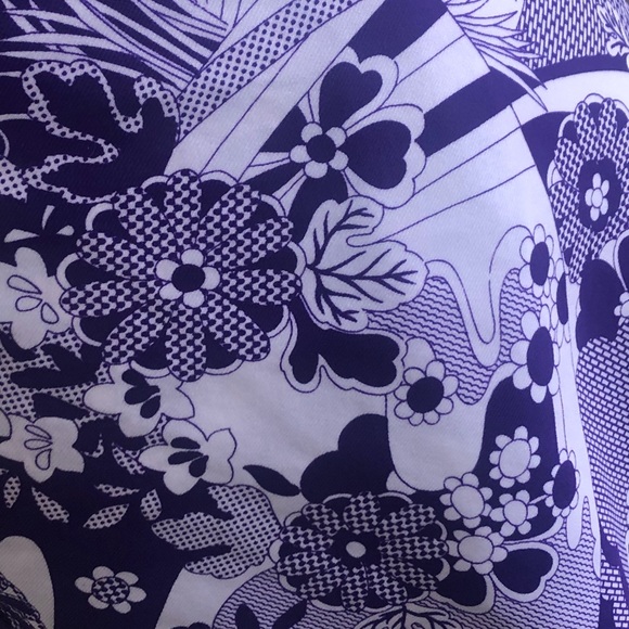 60s Vintage Purple and White Floral Wrap Coverup - Picture 7 of 7